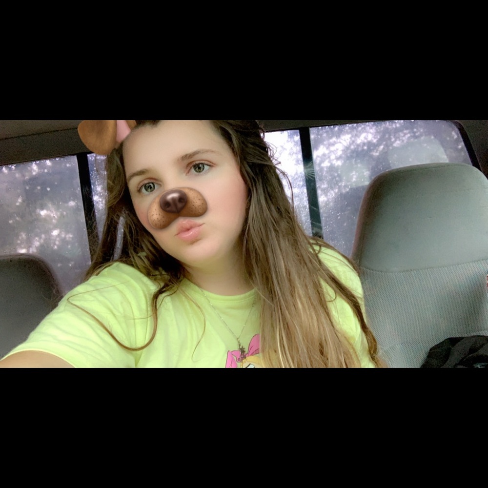 Meet your Posher, Brittney